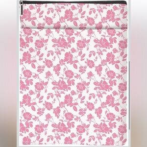 NIP Light Pink Floral Print Book Sleeve